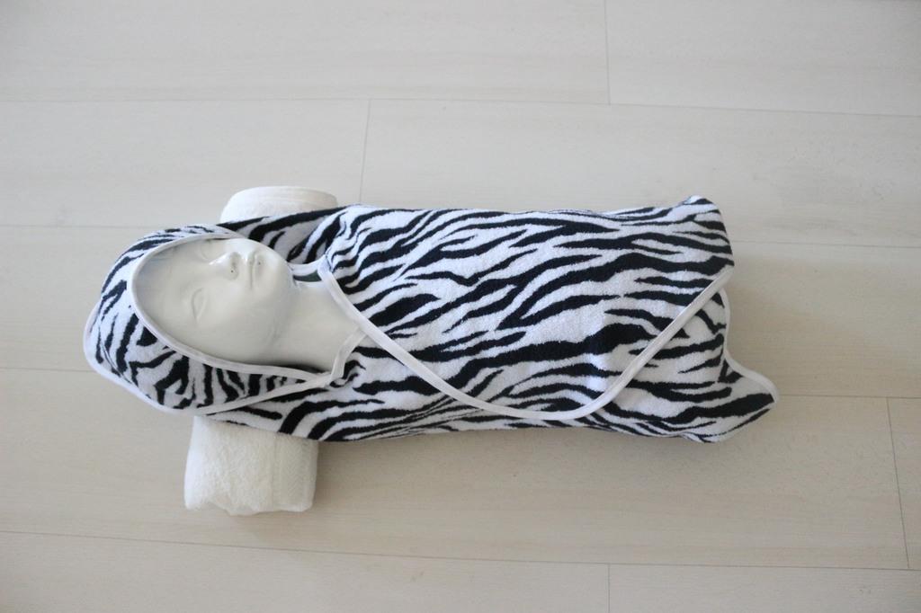 Wild Spirit Zebra Desenli Yeni Doğan Bebek Kundak Havlusu – %100 Pamuklu - Ender Home