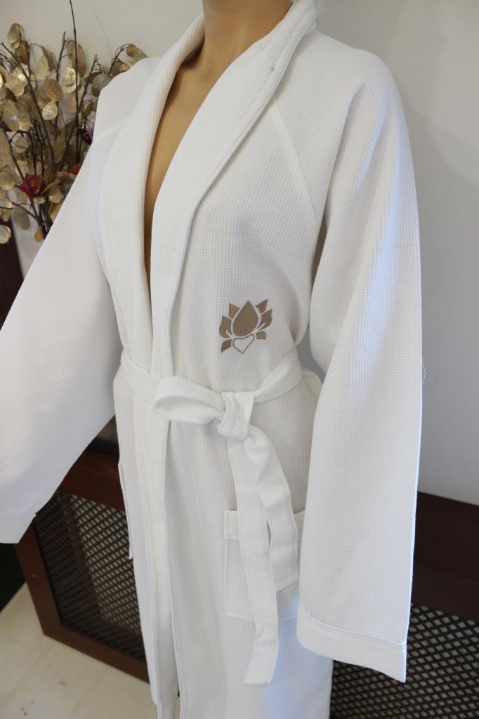 Şalyaka Pike Bornoz %100 Pamuklu Nakışlı L/XL