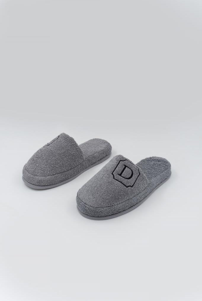 D Harf Nakışlı Banyo Ve Ev Havlu Terliği – %100 Pamuk Kaymaz Kalın Taban - Ender Home