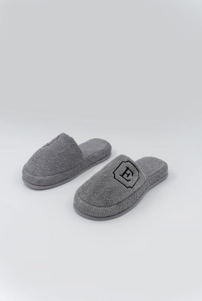 E Harf Nakışlı Banyo Ve Ev Havlu Terliği – %100 Pamuk Kaymaz Kalın Taban - Ender Home