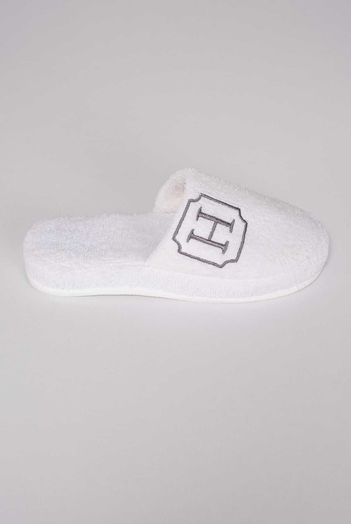 H Harf Nakışlı Banyo Ve Ev Havlu Terliği – %100 Pamuk Kaymaz Kalın Taban - Ender Home