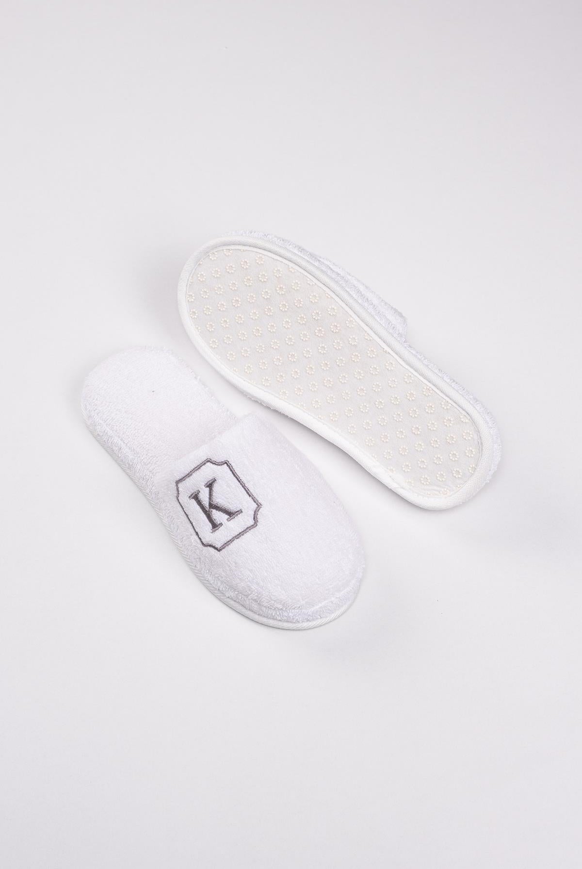 K Harf Nakışlı Banyo Ve Ev Havlu Terliği – %100 Pamuk Kaymaz Kalın Taban - Ender Home