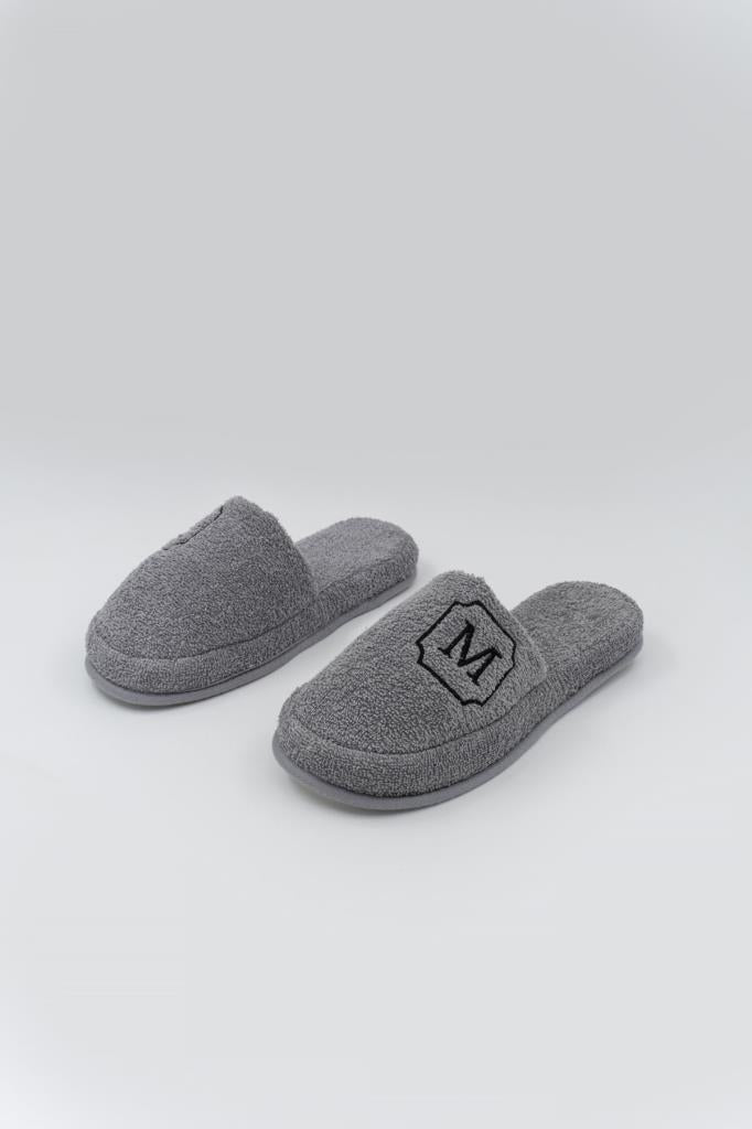 M Harf Nakışlı Banyo Ve Ev Havlu Terliği – %100 Pamuk Kaymaz Kalın Taban - Ender Home