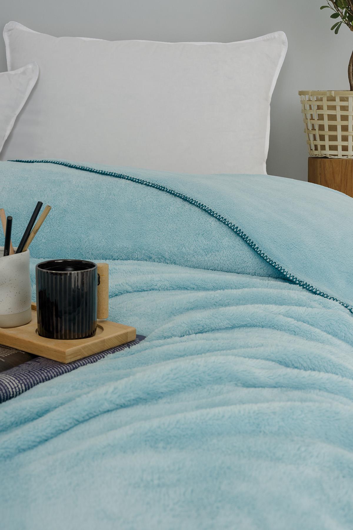 Plushnest Peluş TV & Koltuk Şalı Tek kişilik – 110x160 Cm Turkuaz - Ender Home