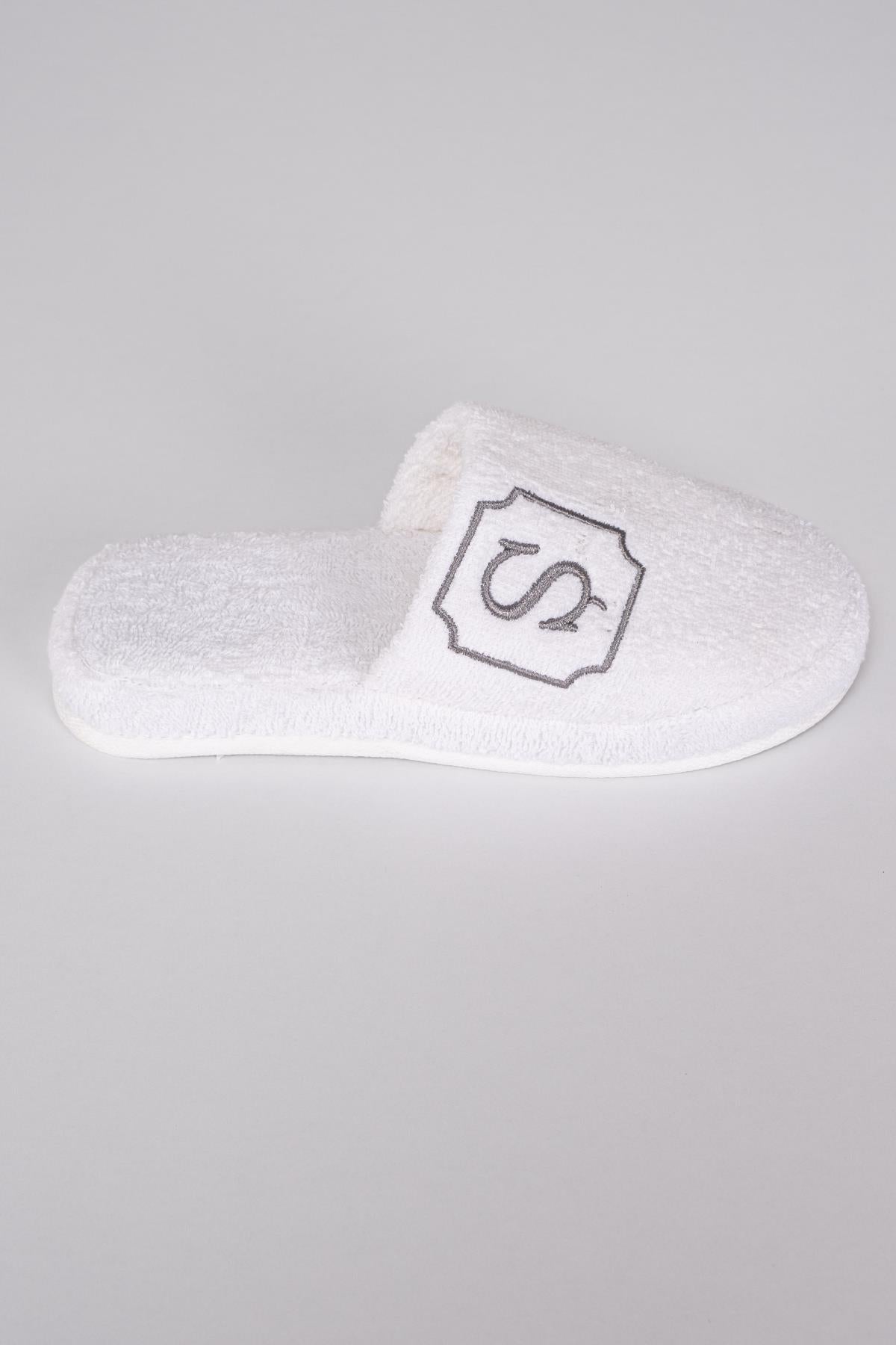 Ş Harf Nakışlı Banyo Ve Ev Havlu Terliği – %100 Pamuk Kaymaz Kalın Taban - Ender Home