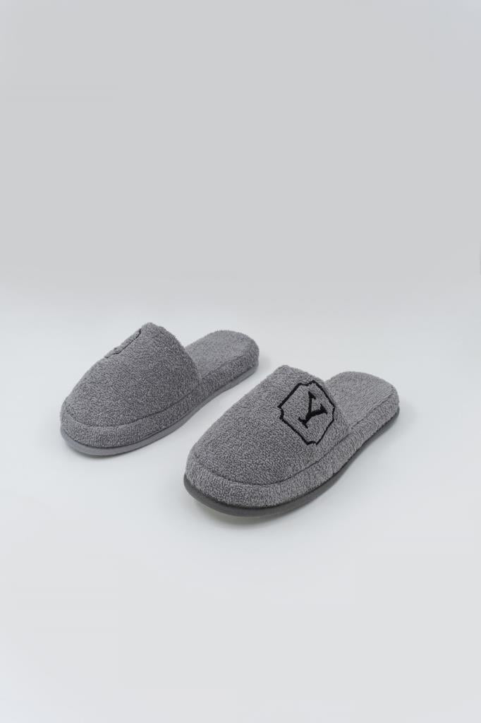 Y Harf Nakışlı Banyo Ve Ev Havlu Terliği – %100 Pamuk Kaymaz Kalın Taban - Ender Home