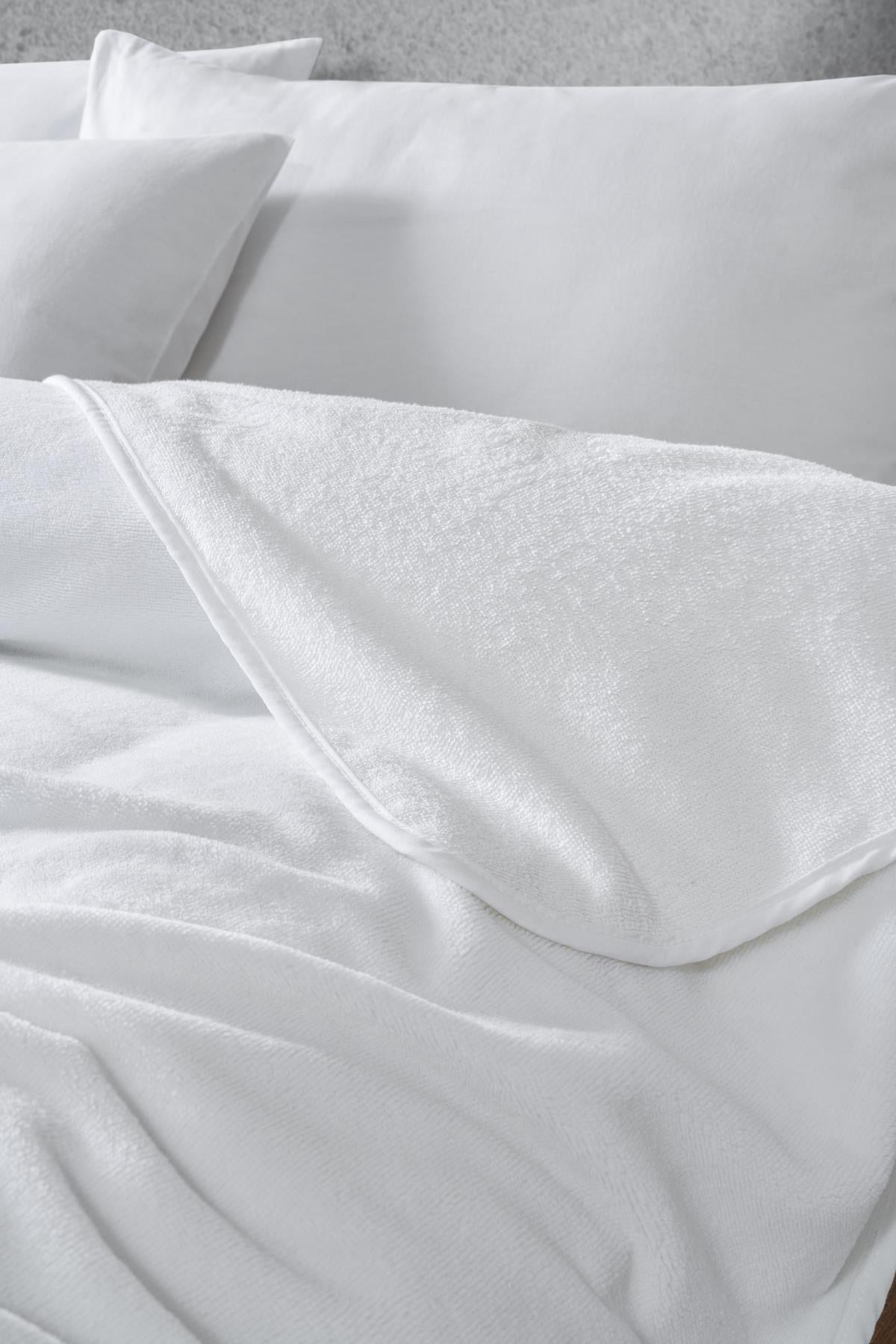 DreamSoft Kadife TV & Koltuk Şalı Çift Kişilik – 160x220 Cm Beyaz - Ender Home