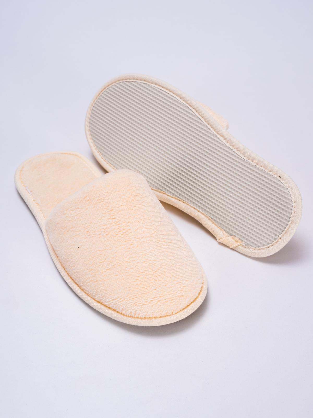 DreamSoft Lüks Kadife Ev Terliği – Kaymaz İnce Taban Krem - Ender Home