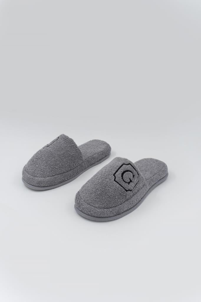 G Harf Nakışlı Banyo Ve Ev Havlu Terliği – %100 Pamuk Kaymaz Kalın Taban - Ender Home