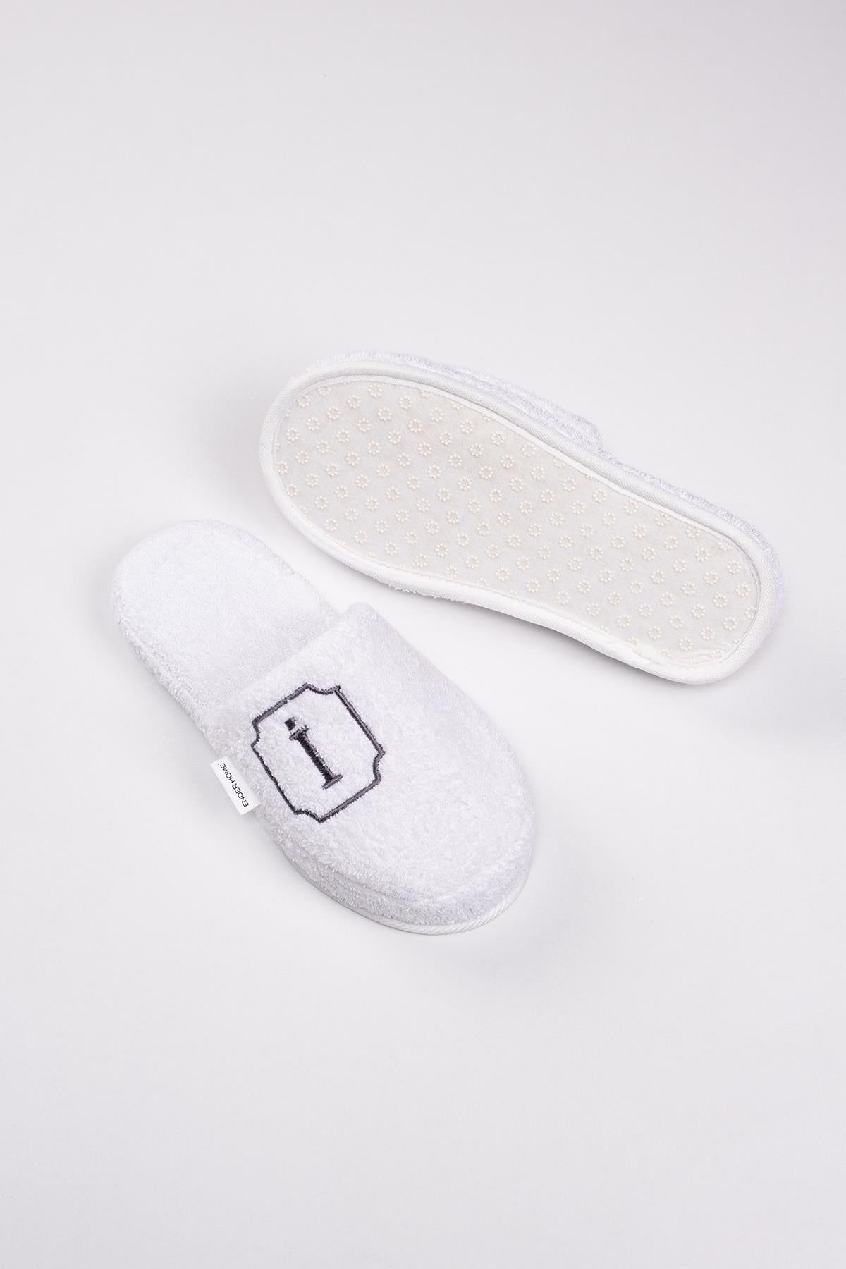 İ Harf Nakışlı Banyo Ve Ev Havlu Terliği – %100 Pamuk Kaymaz Kalın Taban - Ender Home