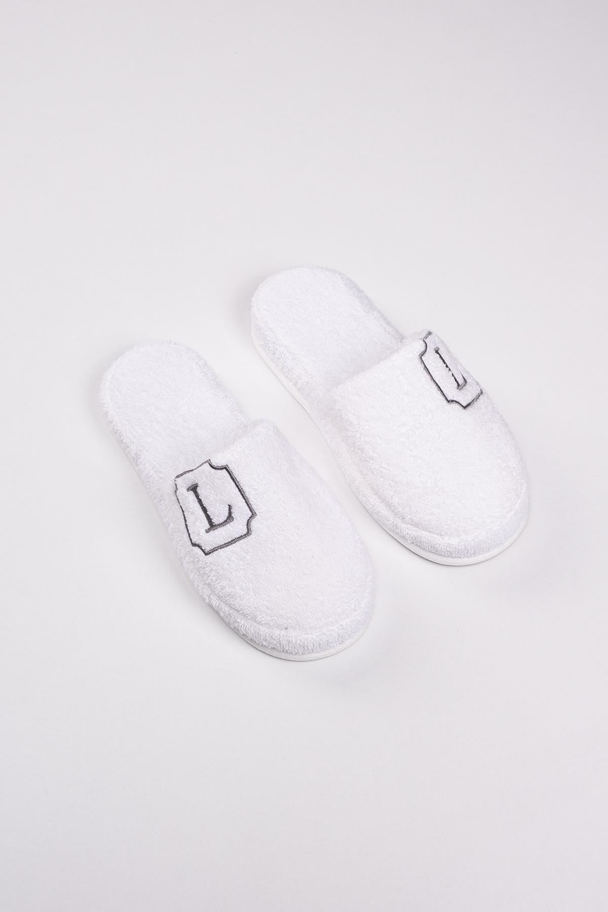 L Harf Nakışlı Banyo Ve Ev Havlu Terliği – %100 Pamuk Kaymaz Kalın Taban - Ender Home