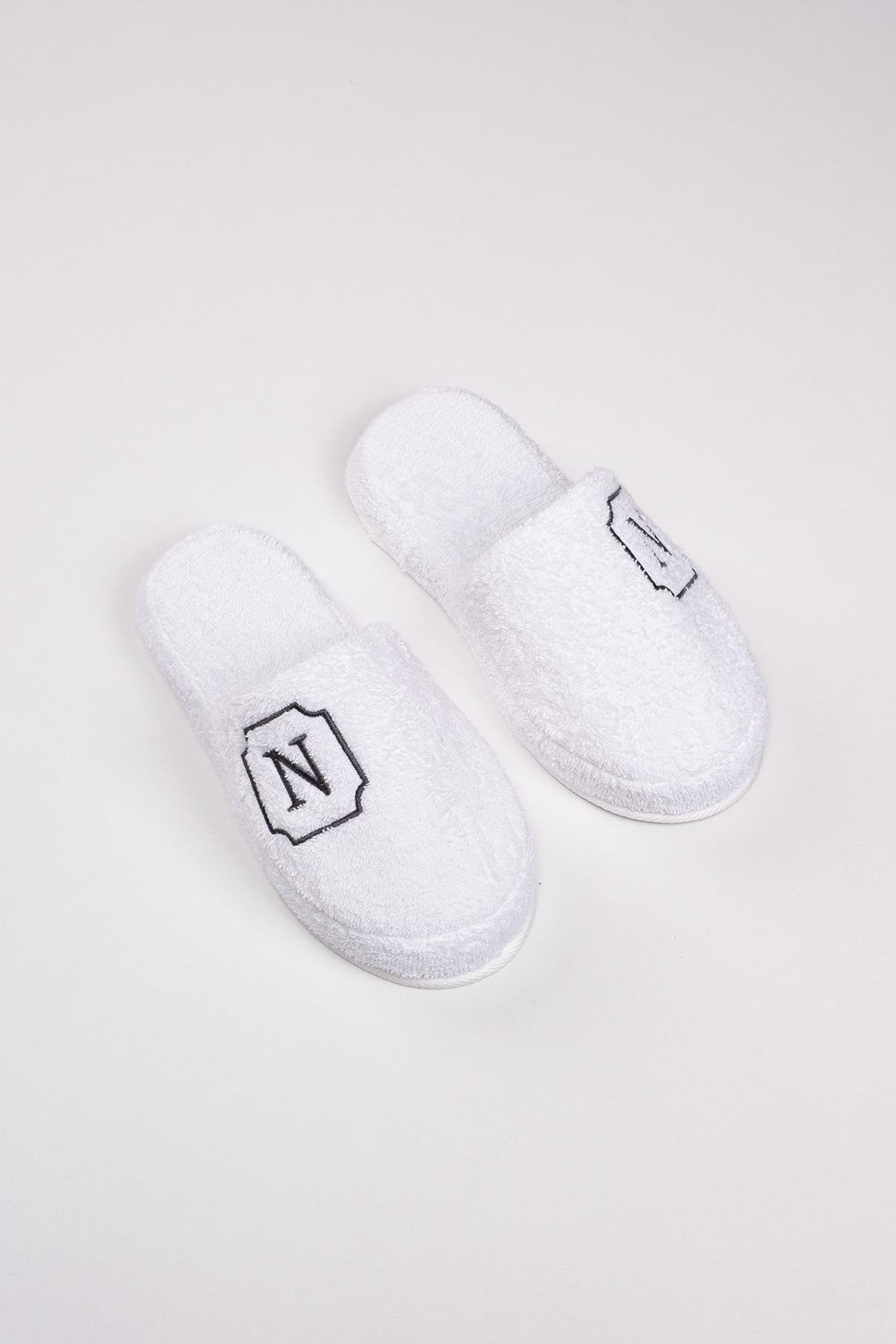 N Harf Nakışlı Banyo Ve Ev Havlu Terliği – %100 Pamuk Kaymaz Kalın Taban - Ender Home