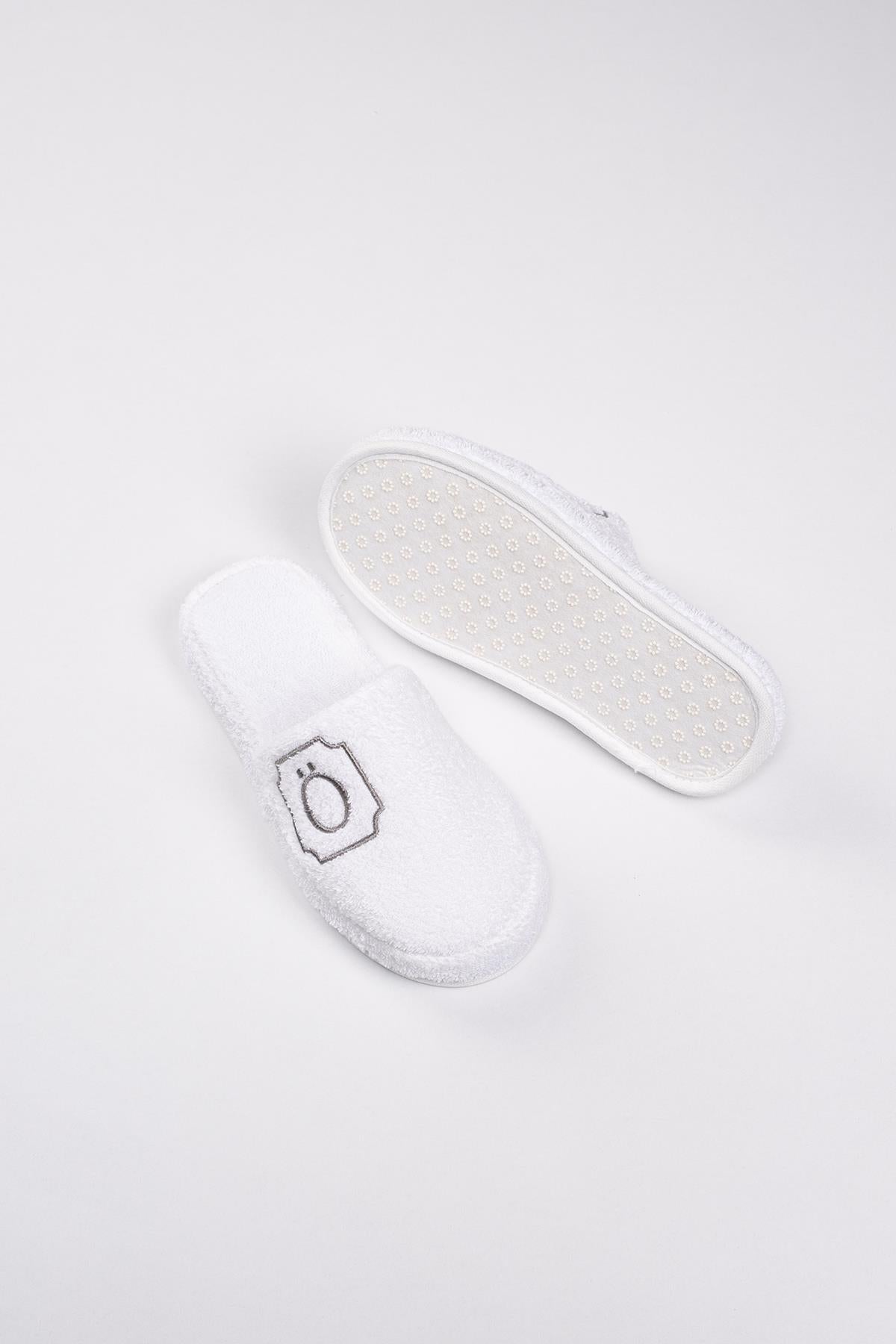 Ö Harf Nakışlı Banyo Ve Ev Havlu Terliği – %100 Pamuk Kaymaz Kalın Taban - Ender Home