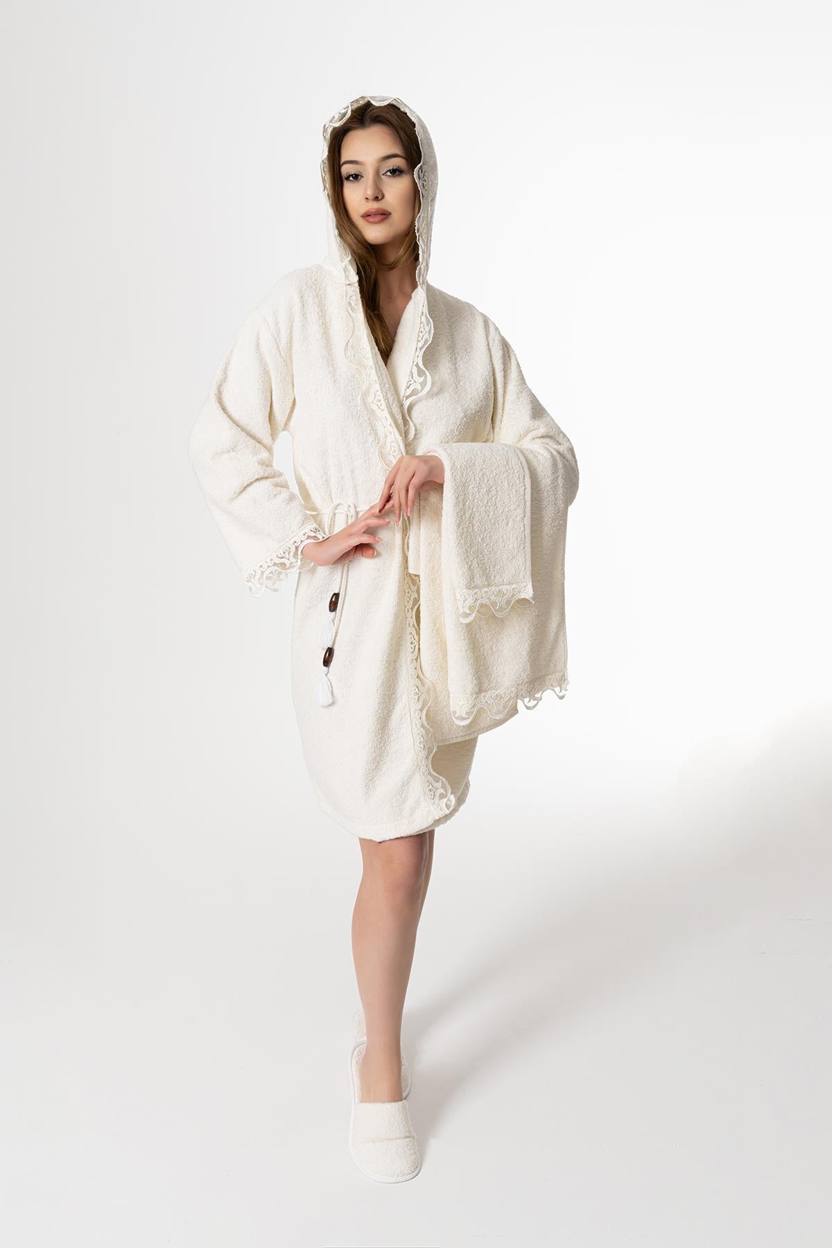 Pavlin Gelin Bornoz Set 5 Parça Dantelli Çeyizlik Takım Krem - Ender Home