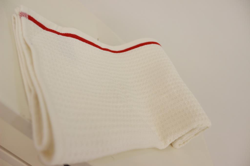 Piquea Waffle Havlu – %100 Pamuklu, Yüksek Emicilik & 45x75 cm Ekru - Ender Home