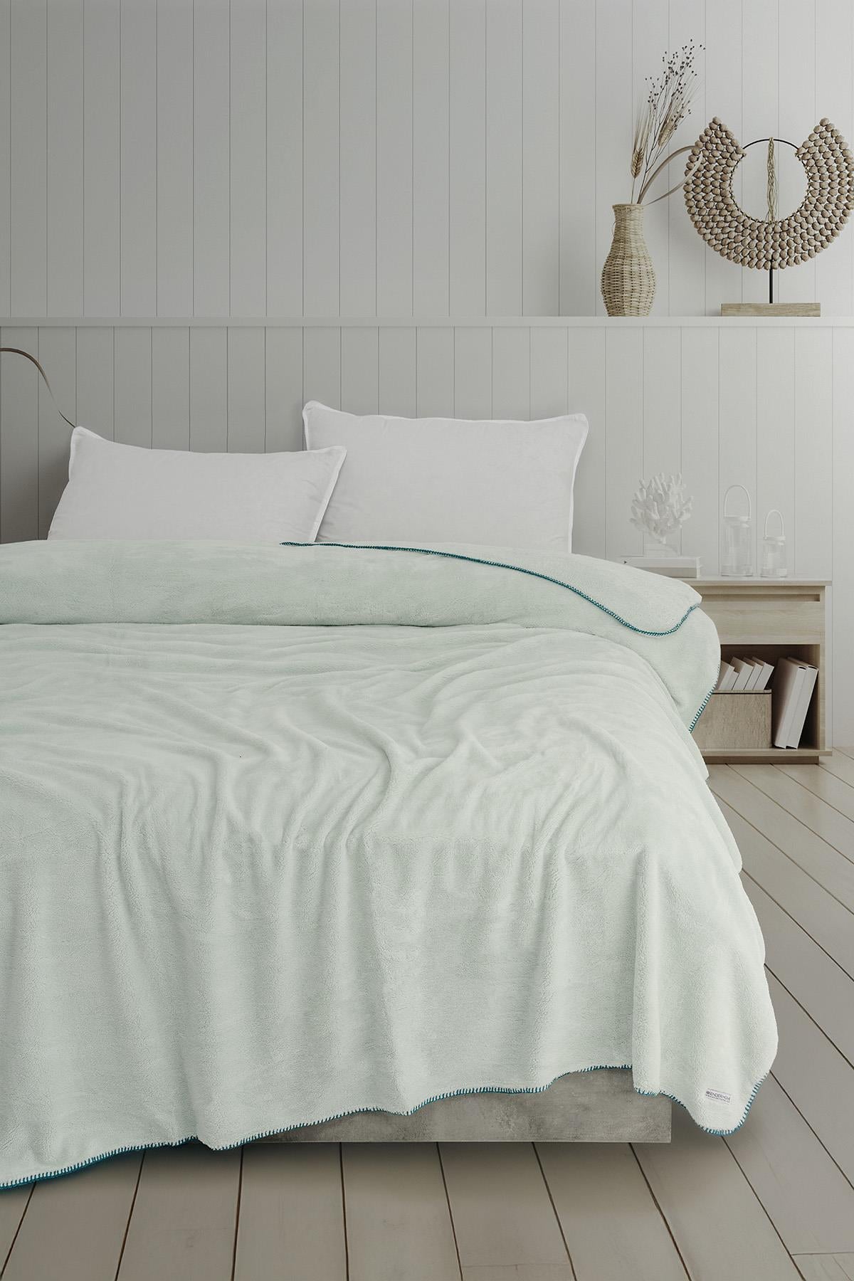 Plushnest Peluş TV & Koltuk Şalı Çift kişilik – 160x220 Cm Mint - Ender Home