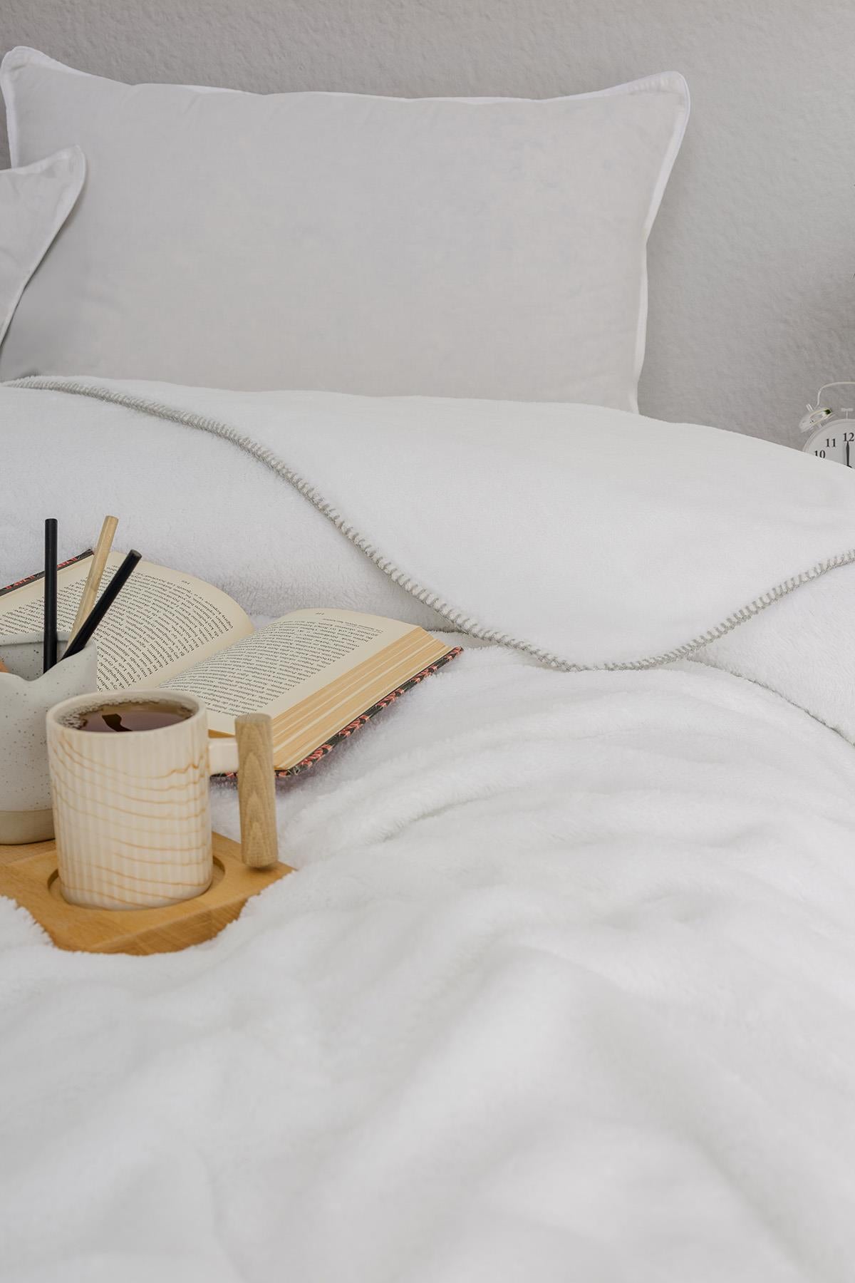 Plushnest Peluş TV & Koltuk Şalı Tek kişilik – 110x160 Cm Beyaz - Ender Home