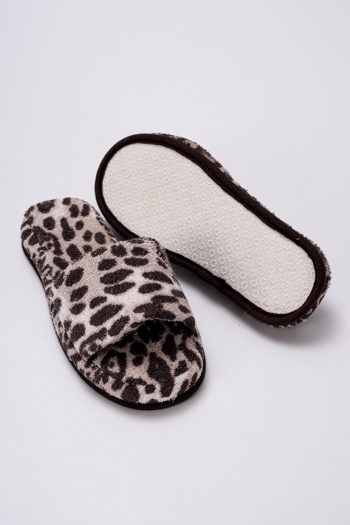 Wild Spirit Leopar Desenli Banyo Ve Ev Terliği – %100 Pamuk Havlu Kaymaz Kalın Taban Leopar Baskılı- Kahve Biyeli - Ender Home