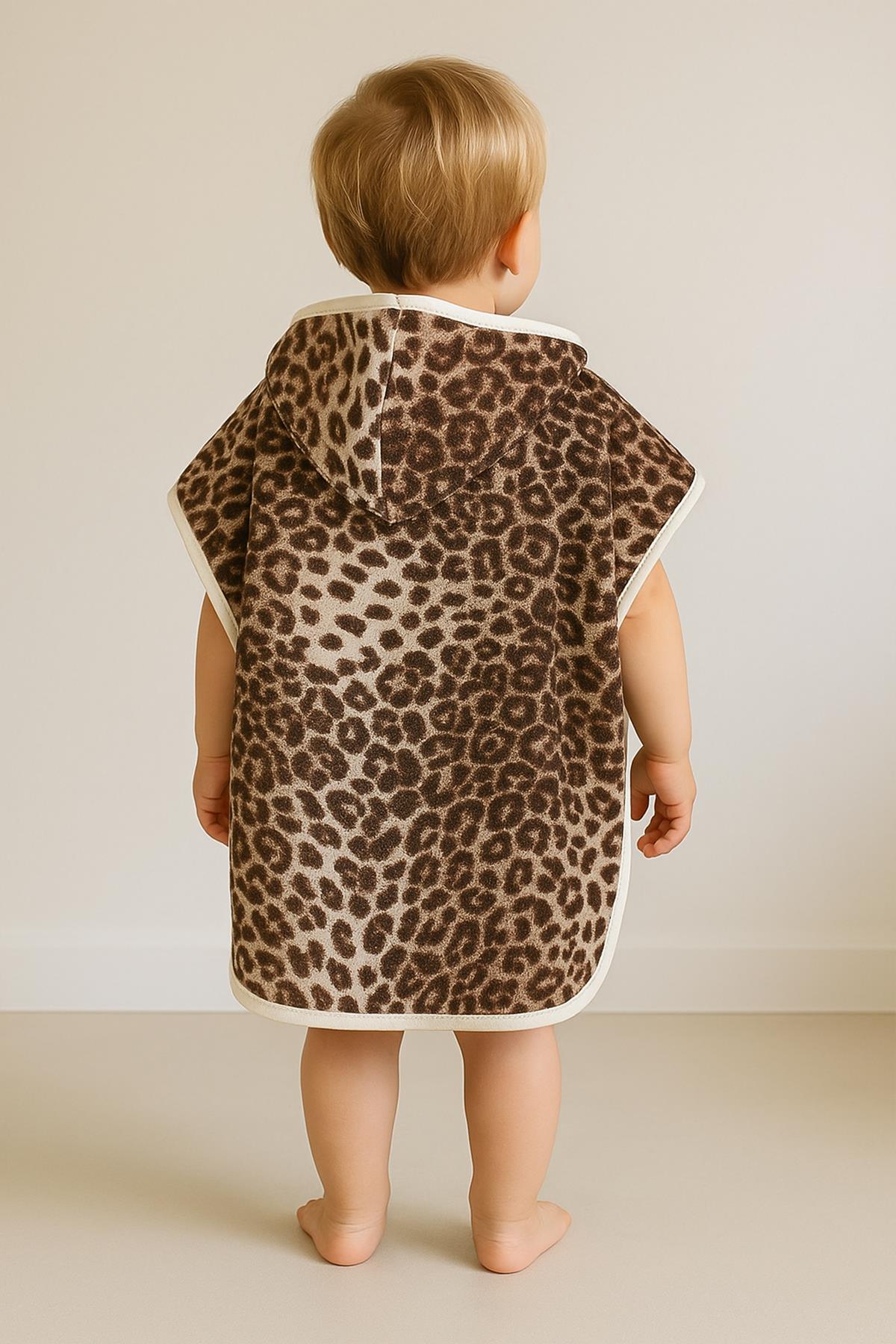 Wild Spirit Leopar Desenli Havlu Panço – %100 Pamuk Kapüşonlu Leopar Desen-Ekru Biyeli - Ender Home