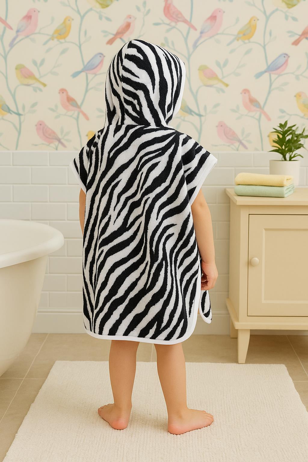 Wild Spirit Zebra Desenli Havlu Panço – %100 Pamuk Kapüşonlu Zebra Desen-Beyaz Biyeli - Ender Home