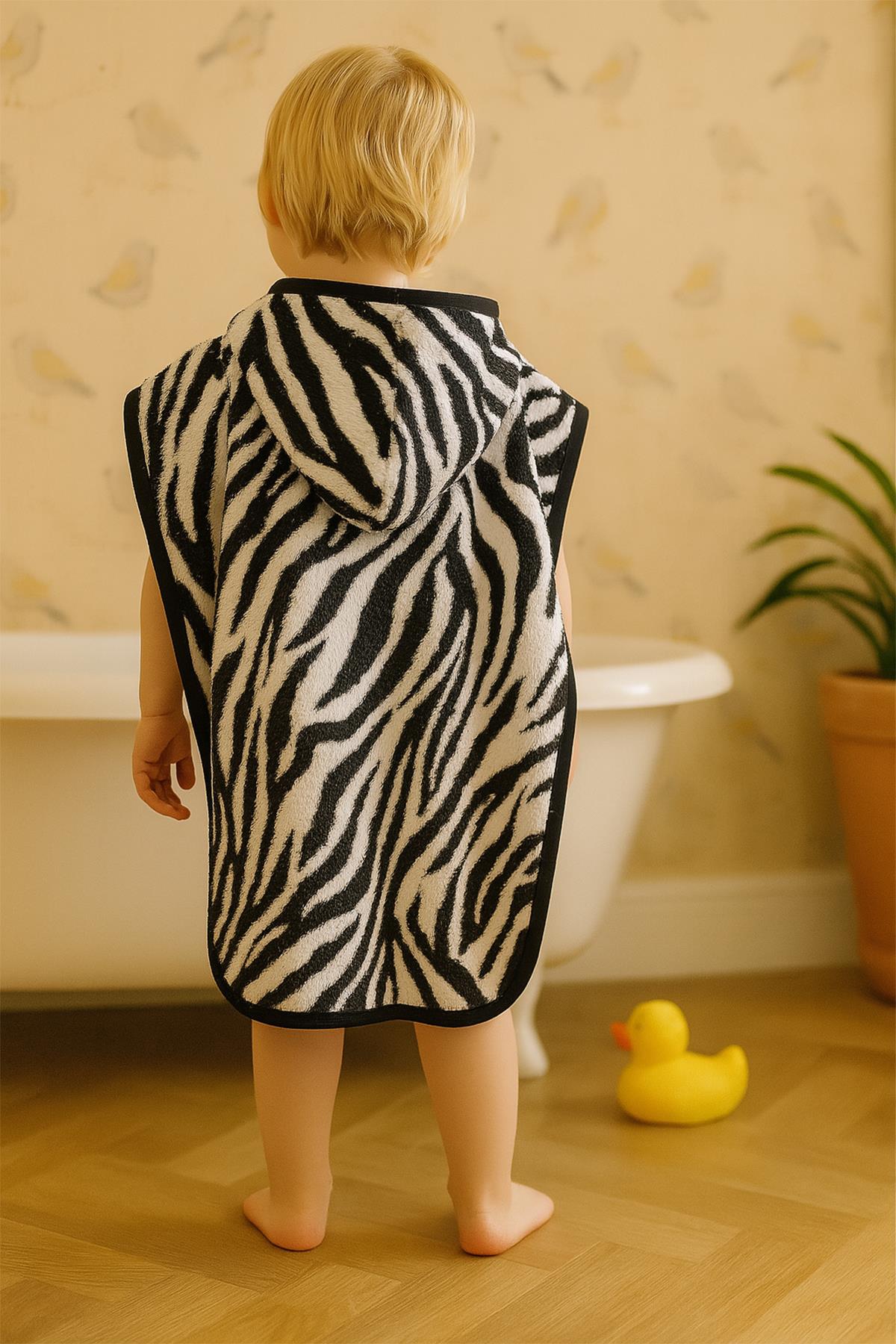 Wild Spirit Zebra Desenli Havlu Panço – %100 Pamuk Kapüşonlu Zebra Desen-Siyah Biyeli - Ender Home